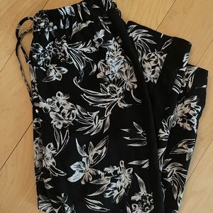 White House Black Market black/white pants